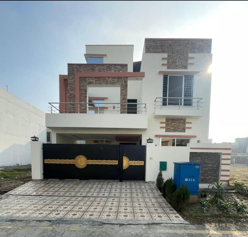 8 Marla New House For Sale In OLC A Block Phase 2 Bahria Orchard Lahore 0