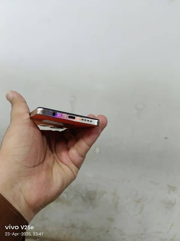 Infinix note30 8+8 256gb 45 w original charger 2