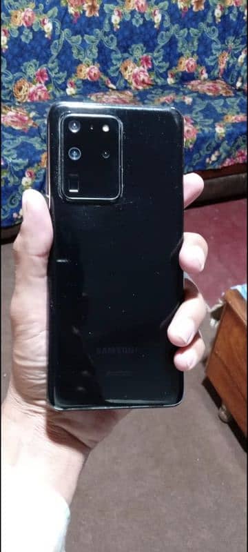 Samsung Galaxy S20 ultra 1