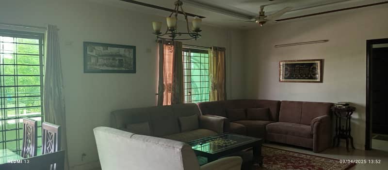 Fully Furnished 3 Beds Flat Available For Rent in Askari-11 Sec-B Lahore 11