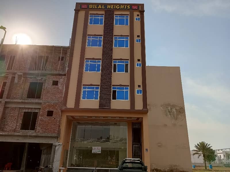 Get An Attractive Prime Location Flat In Citi Housing Society Under Rs. 40000 1