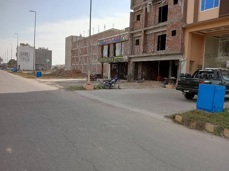 Get An Attractive Prime Location Flat In Citi Housing Society Under Rs. 40000 3