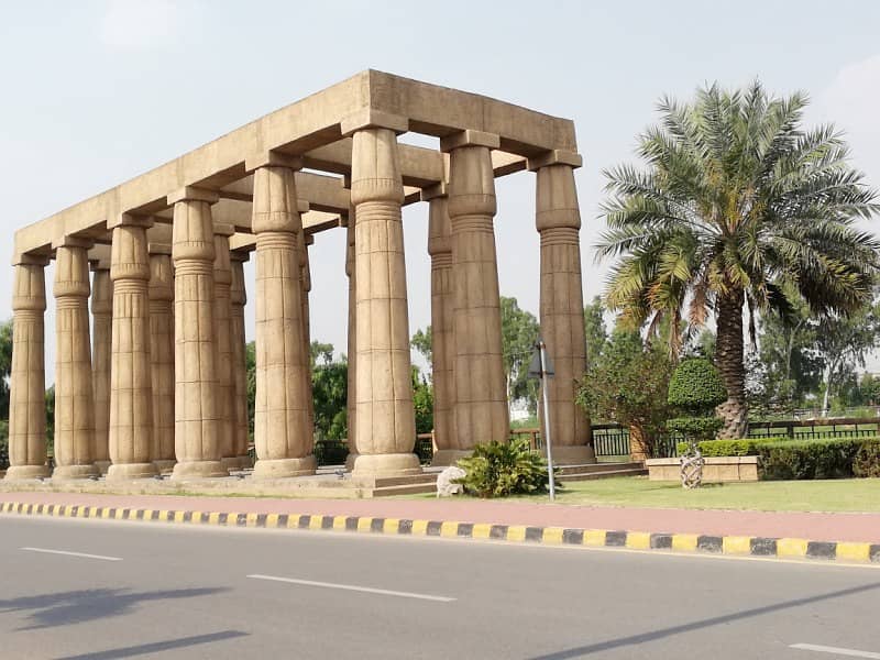 New Deal Alert! 1 Kanal Plot for Sale in Citi Housing Gujranwala Plot Details: - Location: Citi Housing Gujranwala - Development Status: Development On Ground Citi Housing Society, Gujranwala, Punjab 13