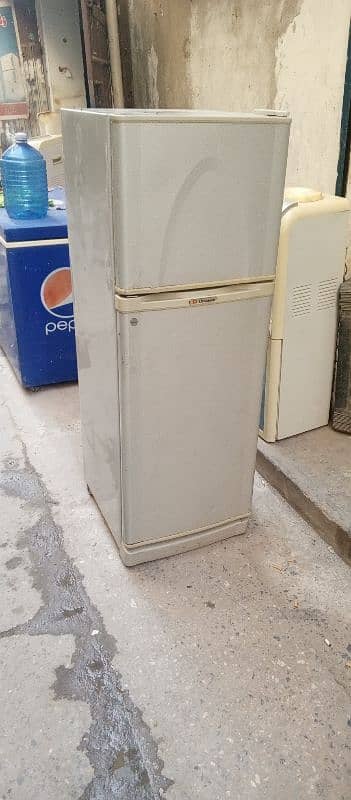 Dawlance fridge 9144 lush condition 0