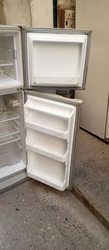 Dawlance fridge 9144 lush condition 1