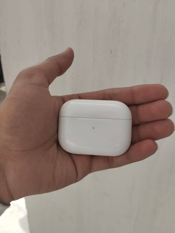 apple airpods pro 1st generation original 10/10 lush condition 1