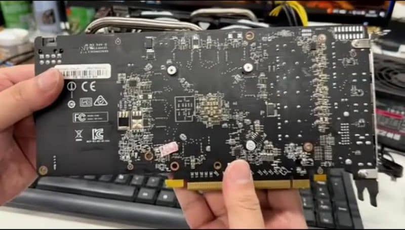 Saphire RX 580 8 Gb Graphics card 3