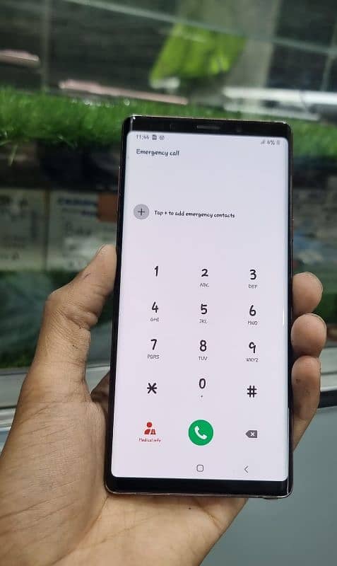 non pta  ak dot ha Jo pick ma nzr a rha ha 10