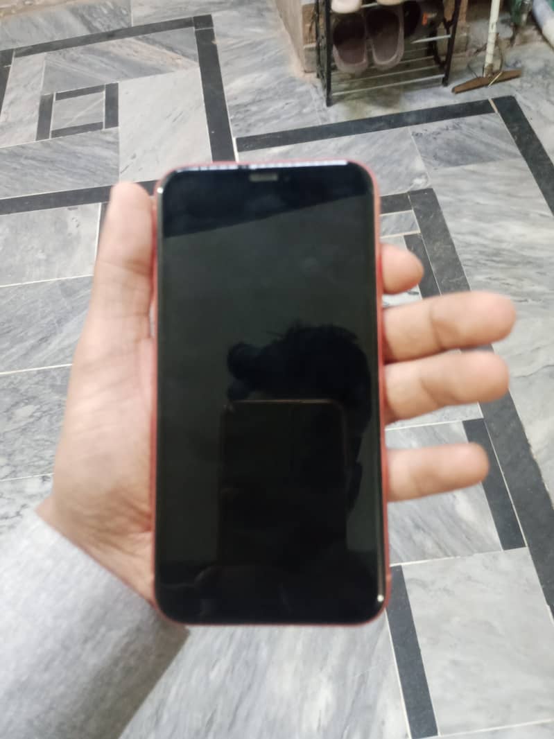 iPhone XR 64 Gb JV 10/10 condition 40k price peach colour 3