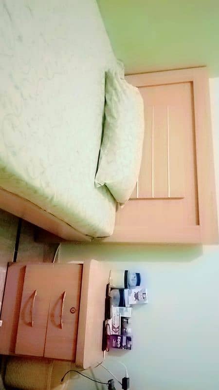 Single bed with mattress 1
