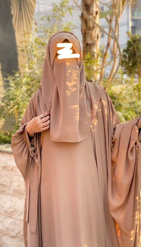 different abaya 0