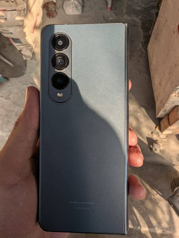 sumsung z fold 4 pta approved 256 gb 10/10 condition 9