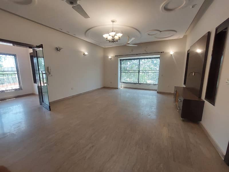 Separate Gate - Corner 1 Kanal Lavish Upper Portion On Top Location For Rent in DHA Phase 6 Lahore 0