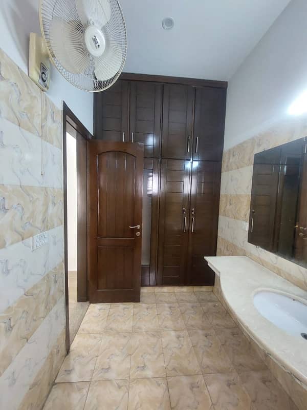 Separate Gate - Corner 1 Kanal Lavish Upper Portion On Top Location For Rent in DHA Phase 6 Lahore 10