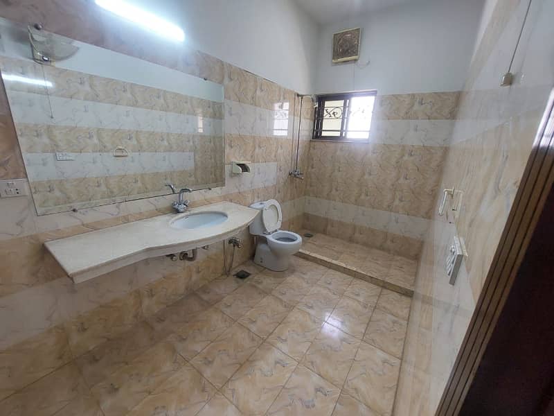 Separate Gate - Corner 1 Kanal Lavish Upper Portion On Top Location For Rent in DHA Phase 6 Lahore 11