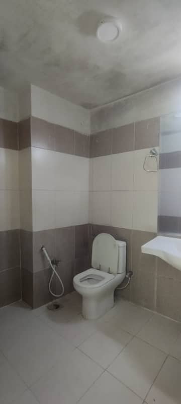 10 Marla 3 Bedrooms Apartment Available For Sale In Sector B Askari 11 Lahore 4