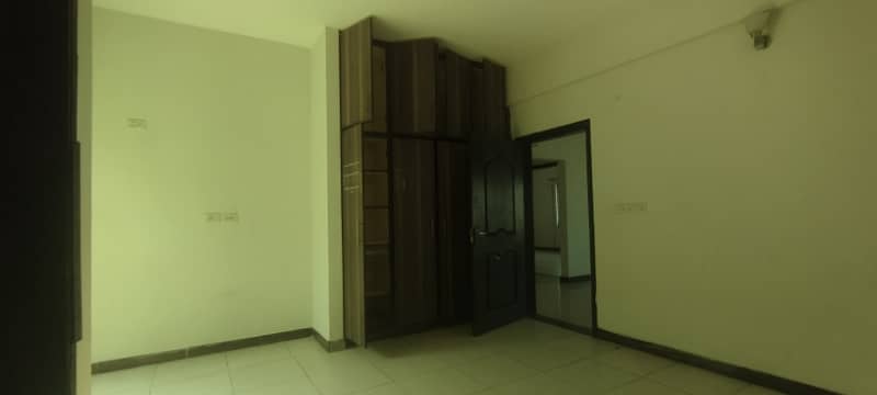 10 Marla 3 Bedrooms Apartment Available For Sale In Sector B Askari 11 Lahore 5