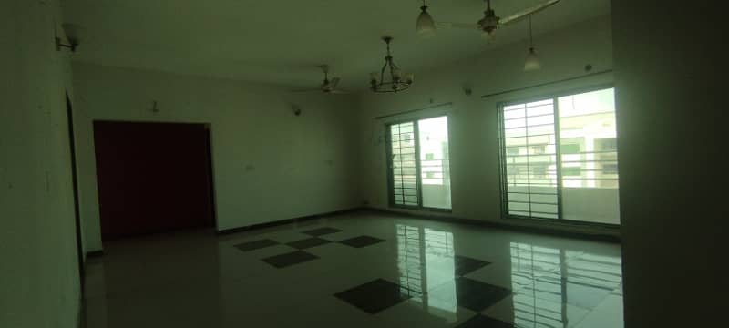 10 Marla 3 Bedrooms Apartment Available For Sale In Sector B Askari 11 Lahore 14