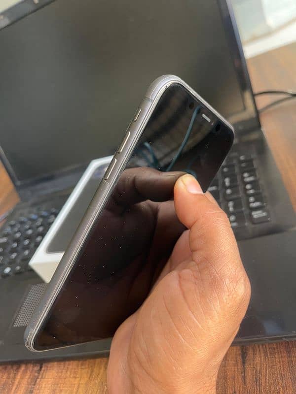 iphone 11 just Box open for sale 10/10 Condition 100%  Battery 6