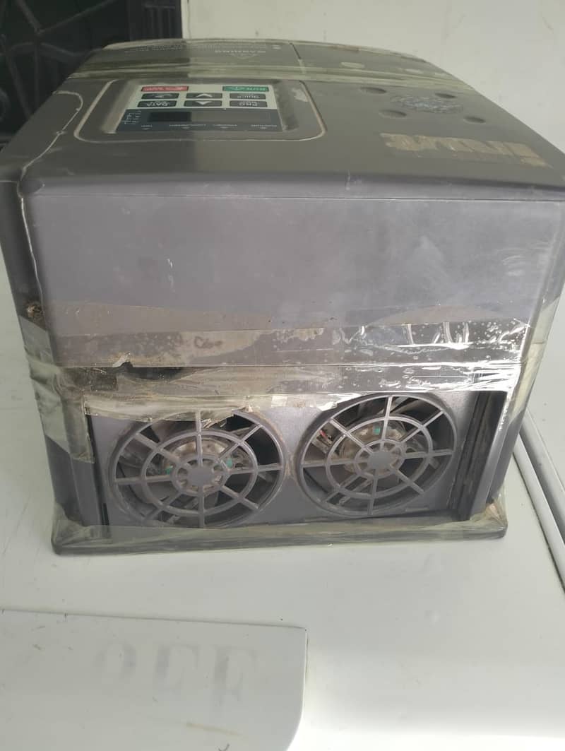 Invt Chf100A 011G/015P-4 0