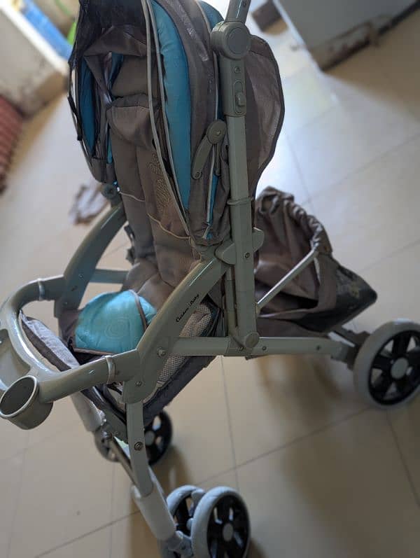 pram available for kids 2