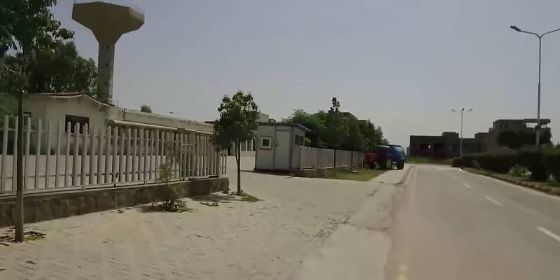Stunning and affordable Prime Location Residential Plot available for sale in Mumtaz City 3