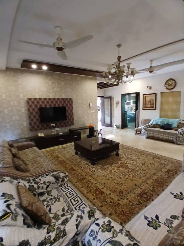 DHA Phase 6, Block K, 01 Kanal, 05 Bed, Slightly Used Fully Furnished Luxurious House Available For Sale. 3