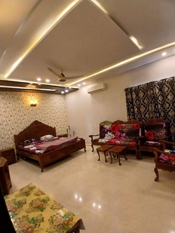 DHA Phase 6, Block K, 01 Kanal, 05 Bed, Slightly Used Fully Furnished Luxurious House Available For Sale. 12
