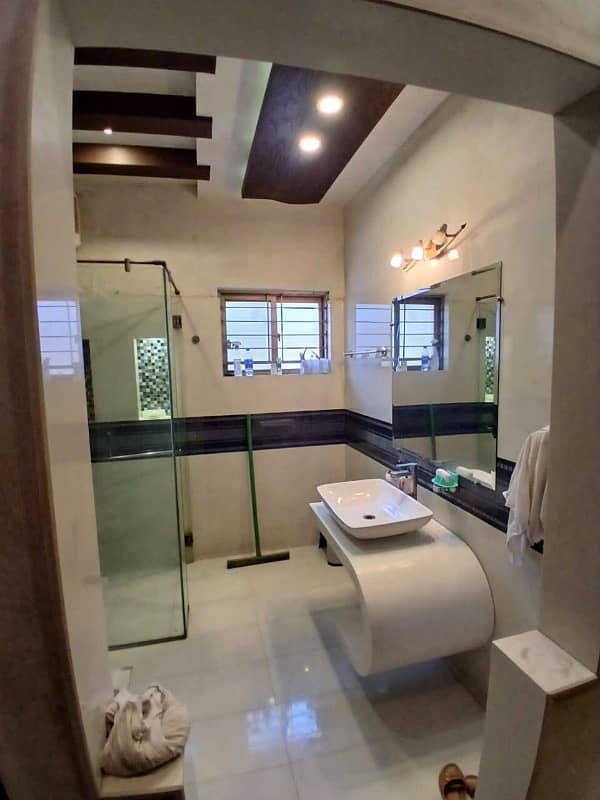 DHA Phase 6, Block K, 01 Kanal, 05 Bed, Slightly Used Fully Furnished Luxurious House Available For Sale. 22