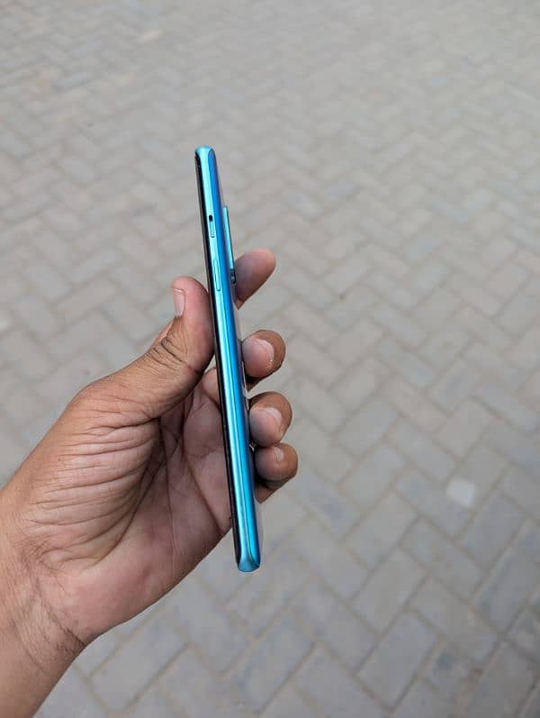 OnePlus 8 - Excellent Condition - 8/128 3
