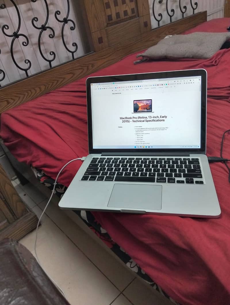 Macbook Pro 13-inch Early 2015 2.7 Turbo Boost upto 3.1/128 8GB RAM 0