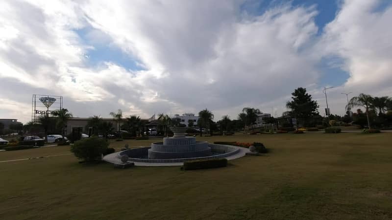 Prime Location Residential Plot For sale In Mumtaz City 13