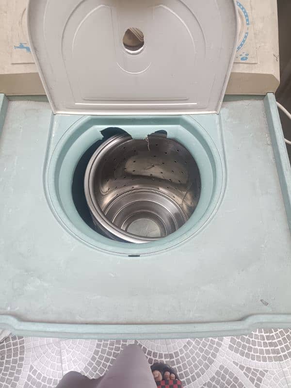 washing and dryer 3