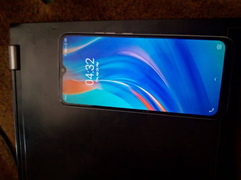 Tecno spark 6 go total genuin 10/9.5. . . . .  2/32 0