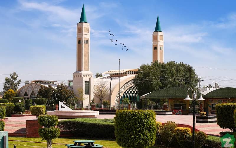 4 Marla Commercial Plot for Sale on 80 Ft Road in D Block, Central Park Lahore 9