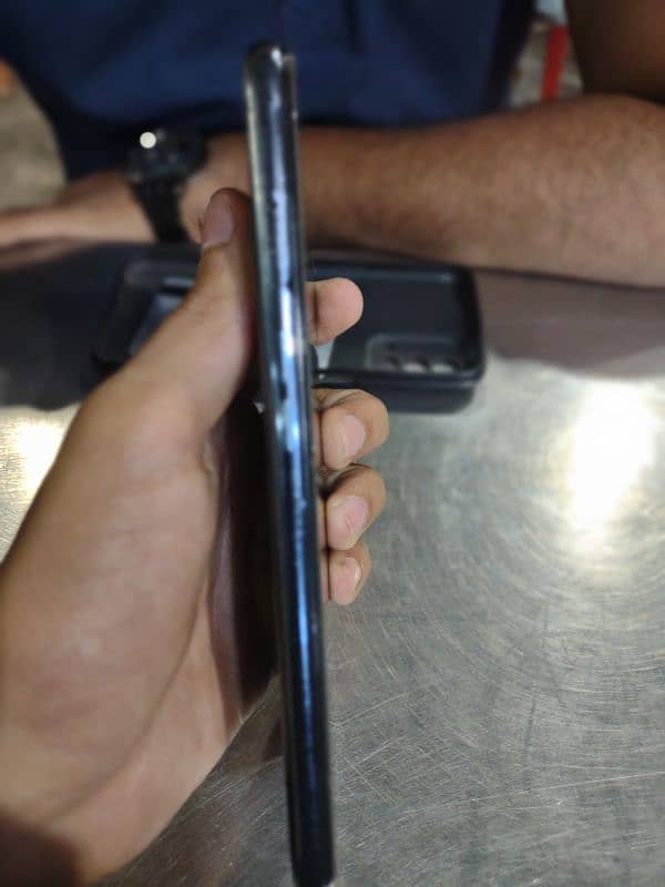 One plus N200 Pta approved 4+2/64 4