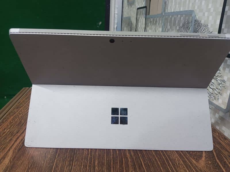 Microsoft Surface Pro 4 7