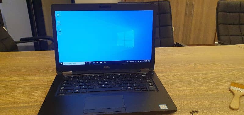 Dell Latitude 5490 4