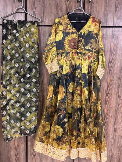 brand ZAHRA AHMAD maxi / frock