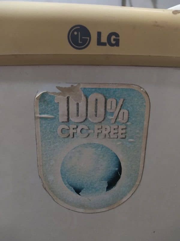 LG vertical freezer 0