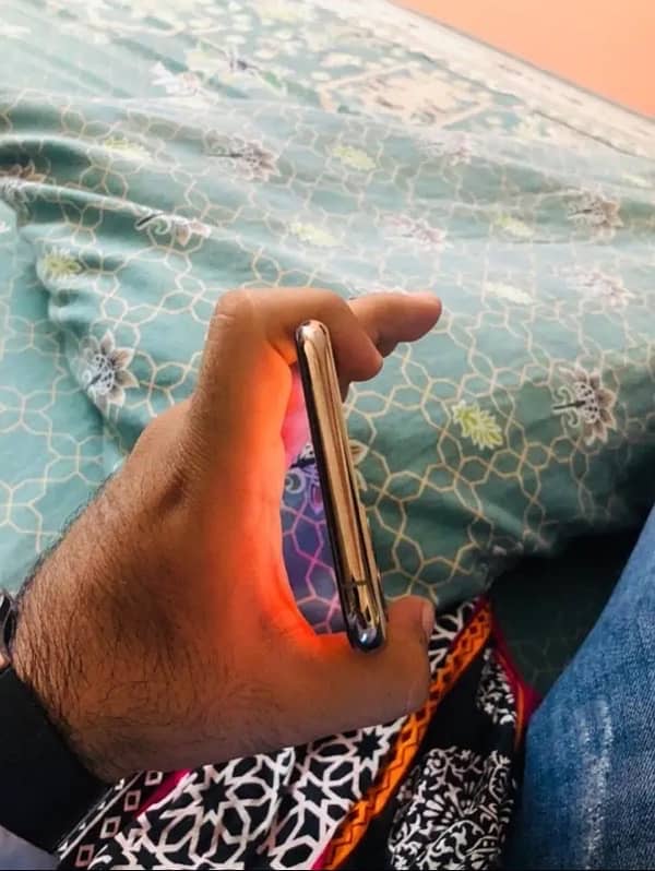 Iphone 11 pro max 2