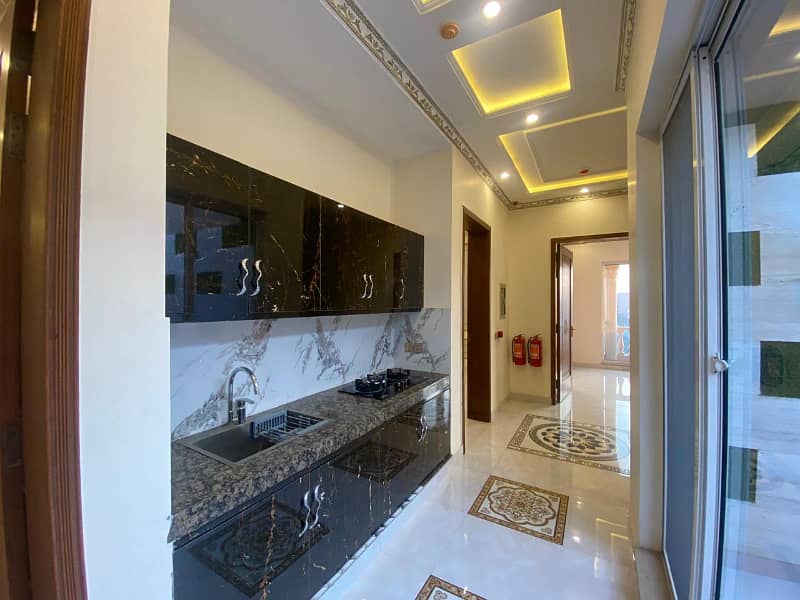 DHA Phase 7, 10 Marla, 04 Bed, Luxurious House For Sale. 34