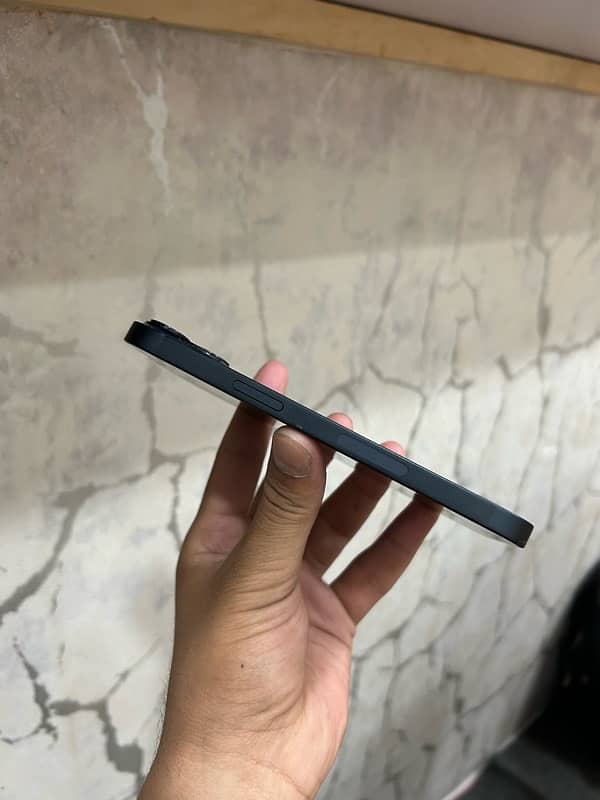 iPhone 14 128GB 100%BH 2