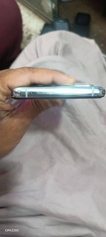 One Plus 8T All ok only panel line 2