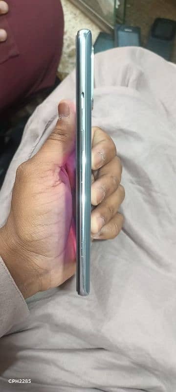 One Plus 8T All ok only panel line 5