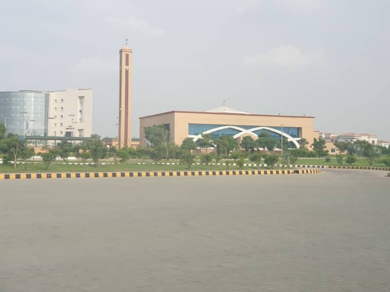 Avail Yourself A Great Prime Location 125 Square Yards Residential Plot In DHA City - Sector 6F 4