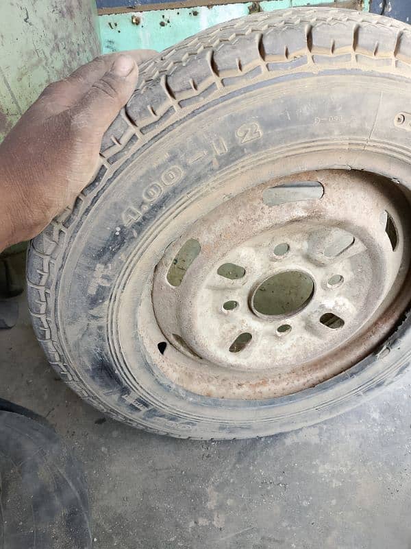hijet ka spair well complete achi condition mia h 0