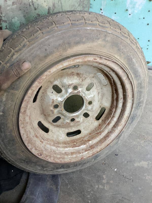 hijet ka spair well complete achi condition mia h 3