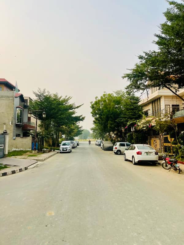 1 Kanal Plot | Prime Location | Affordable | Smart Investment 24