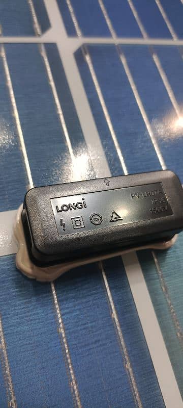 Solar Panel 585w,610w,700w Canadian Jinko Longi wholesaler 2